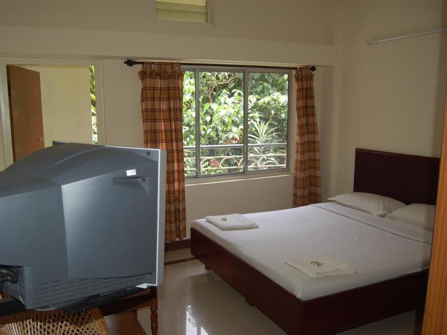 Hotel Blue Hills Coonoor Ooty Buitenkant foto
